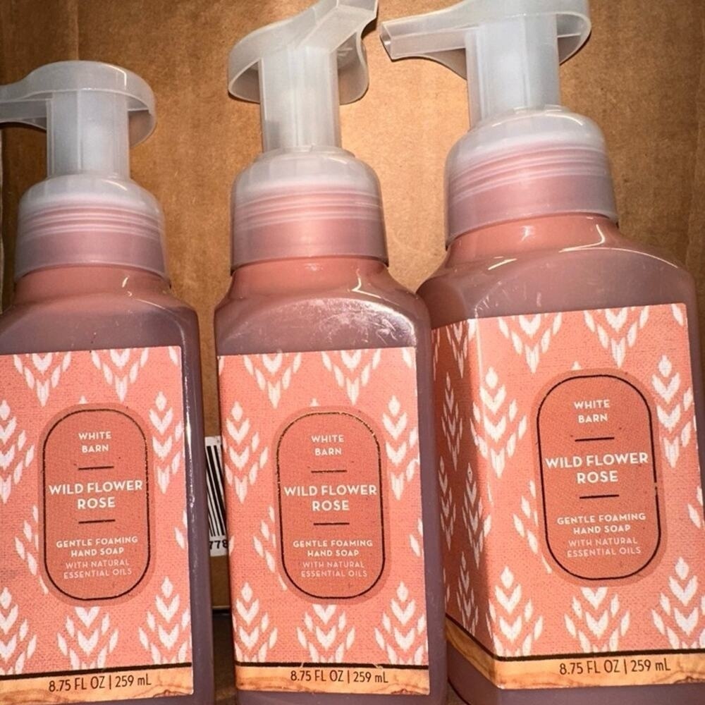 Bath and Body Works White Barn Wild Flower Rose Foaming Hand Soap 3 Pack